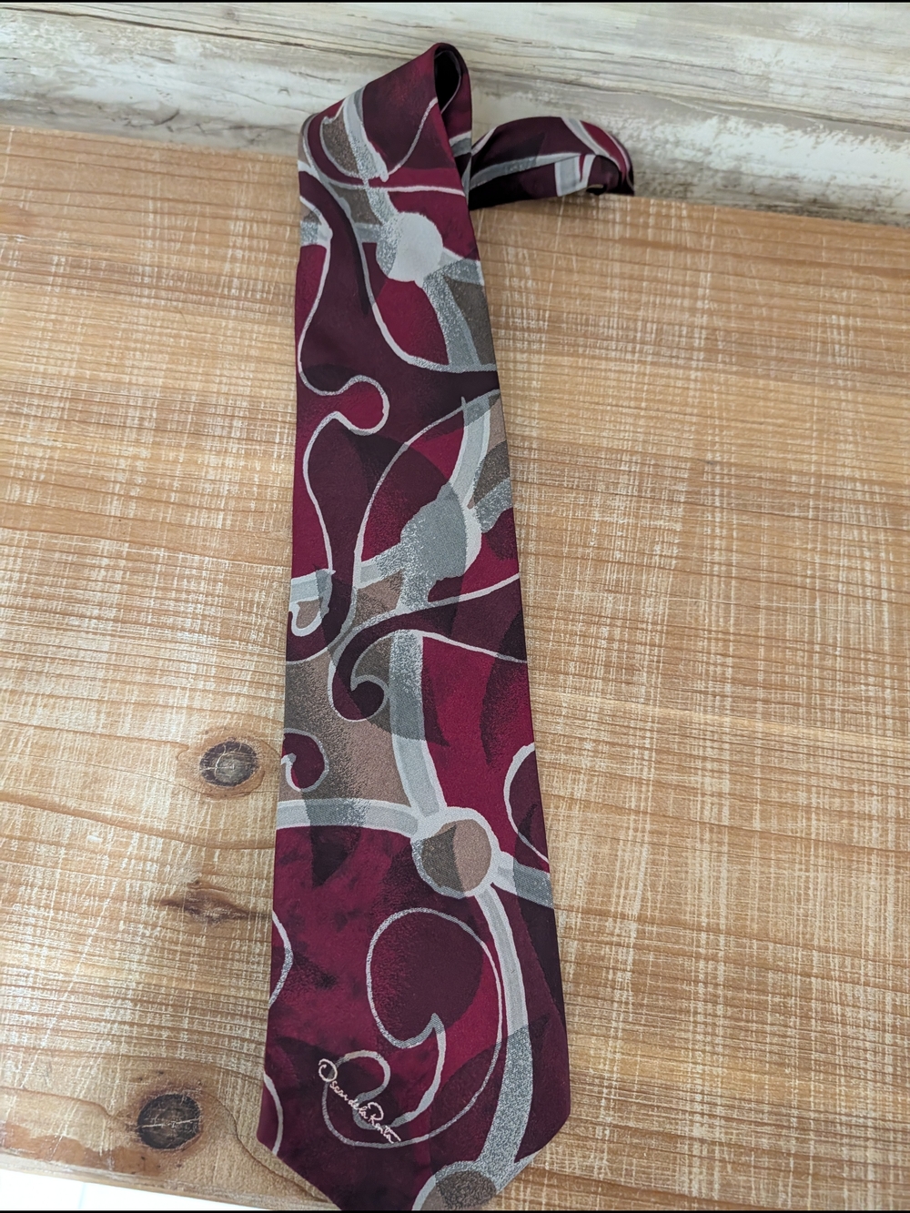 Oscar de la Renta Burgundy and Silver Abstract Silk Tie